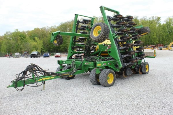 2012 John Deere 1990 Air Seeder