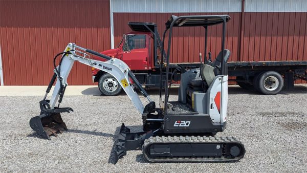 2017 Bobcat E20 Mini Excavator 1681 hours