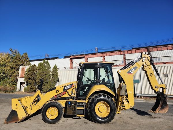 2019 Caterpillar 420F2 Backhoe 3271 hours