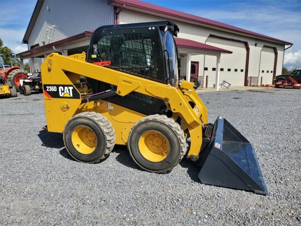 2017 Caterpillar 236D Skid Steer 298 hours