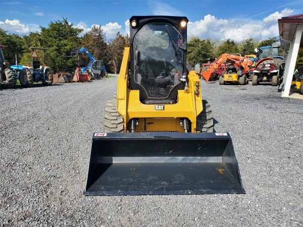 2017 Caterpillar 236D Skid Steer 298 hours - Image 18