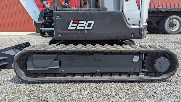 2017 Bobcat E20 Mini Excavator 1681 hours - Image 11