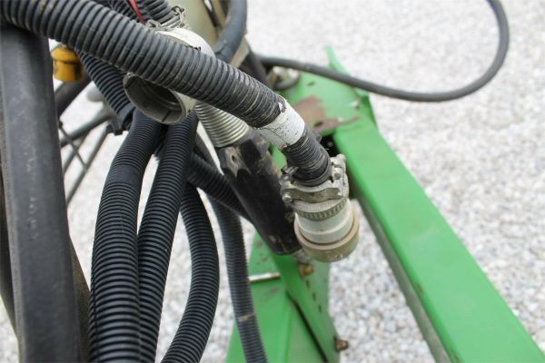 2012 John Deere 1990 Air Seeder - Image 30
