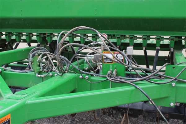 2014 John Deere 1590 Drill - Image 27