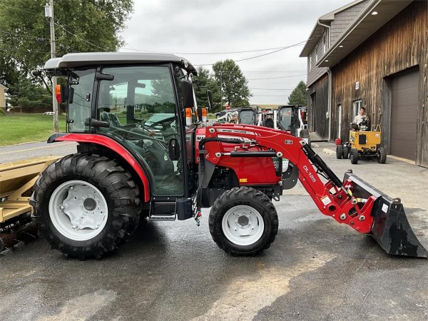 2018 Massey Ferguson 1735M Tractor  315 hours - Image 66