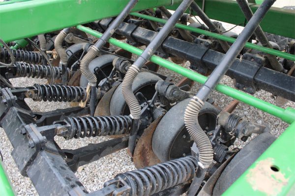2014 John Deere 1590 Drill - Image 25