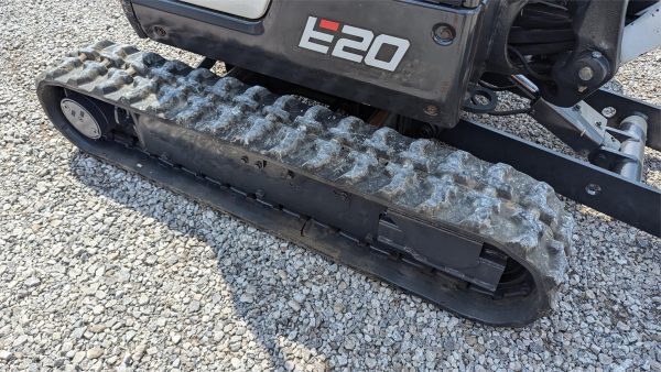 2017 Bobcat E20 Mini Excavator 1681 hours - Image 14