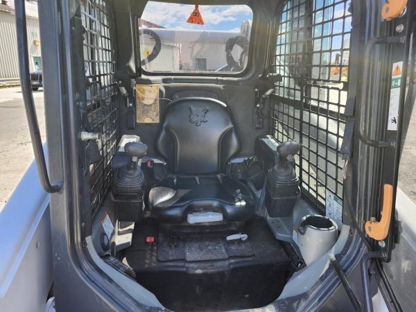 2018 Bobcat T740 Skid Steer 2249 hours - Image 14