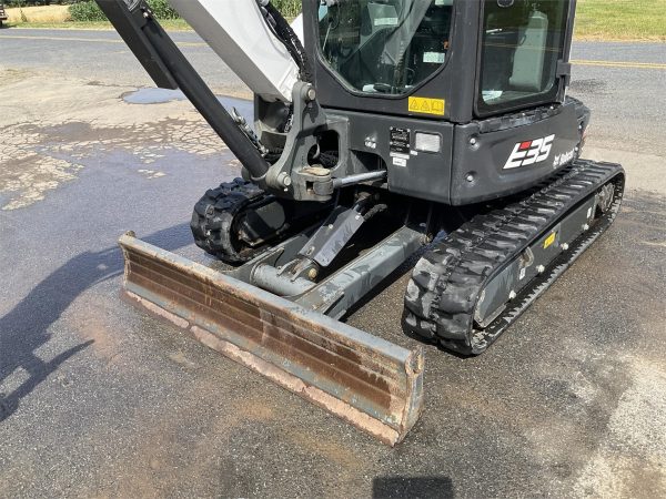 2021 Bobcat E35 Backhoe 140 hours Mini Excavator - Image 30