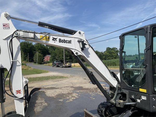 2021 Bobcat E35 Backhoe 140 hours Mini Excavator - Image 29