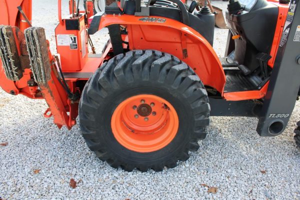 2009 Kubota B26 Tractor 1779 hours - Image 29