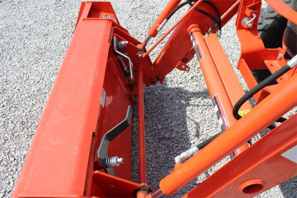 2021 Kubota L3560 Tractor 333 hours - Image 25