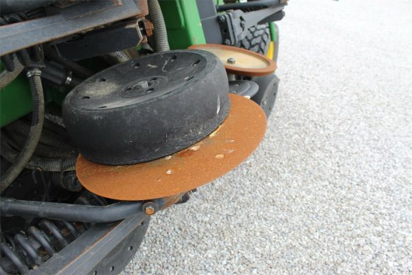 2012 John Deere 1990 Air Seeder - Image 25