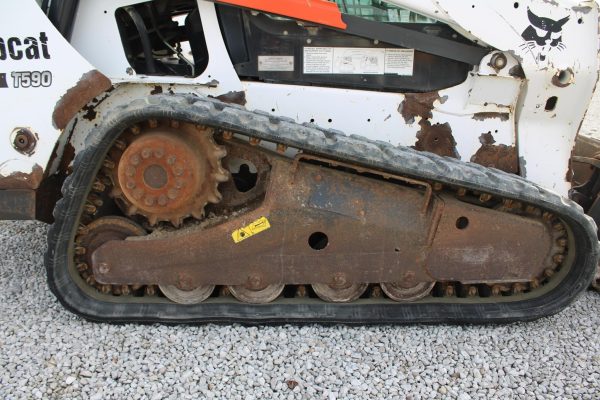 2014 Bobcat T590 Skid Steer - Image 12