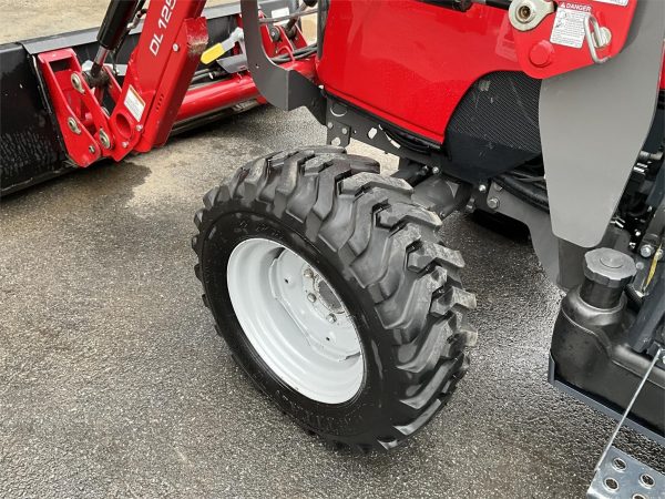 2018 Massey Ferguson 1735M Tractor  315 hours - Image 61