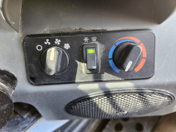 2018 Bobcat T740 Skid Steer 2249 hours - Image 18
