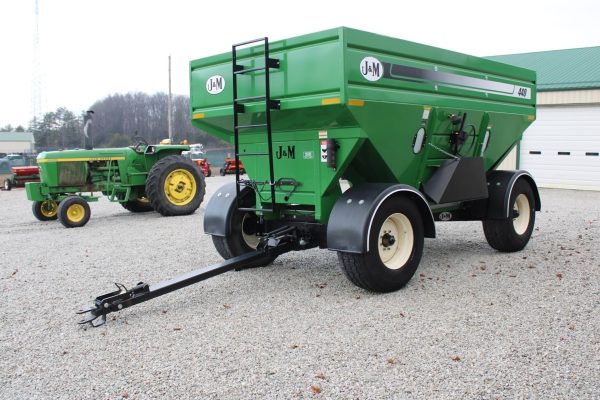 2015 J&M 440SD Gravity Wagon