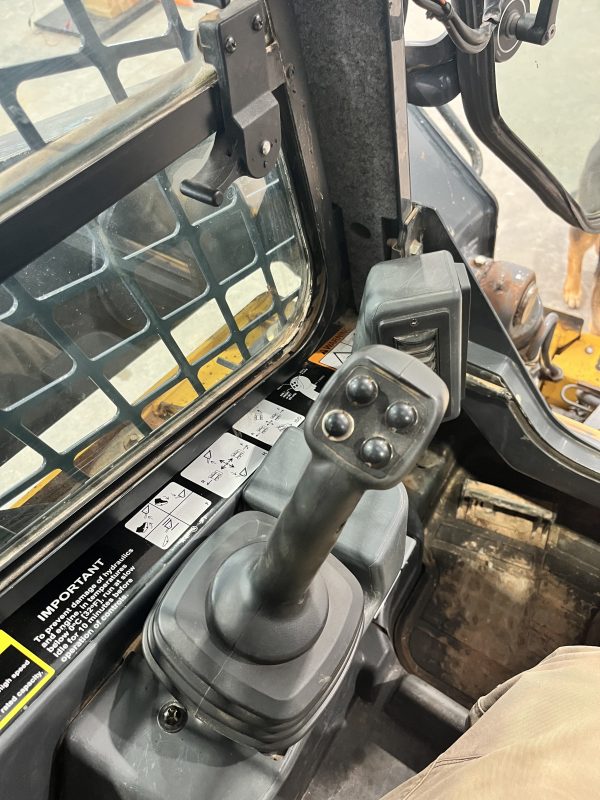 2018 John Deere 333G Skid Steer 1950 hours - Image 8