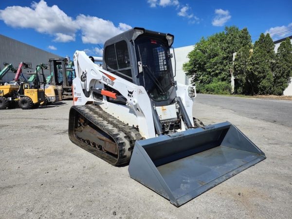 2018 Bobcat T740 Skid Steer 2249 hours - Image 2