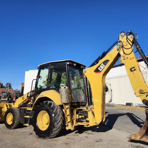 2019 Caterpillar 420F2 Backhoe 3271 hours - Image 2