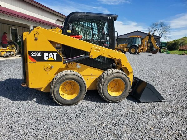 2017 Caterpillar 236D Skid Steer 298 hours - Image 26