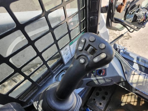2018 Bobcat T740 Skid Steer 2249 hours - Image 20