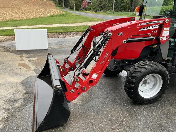 2018 Massey Ferguson 1735M Tractor  315 hours - Image 58