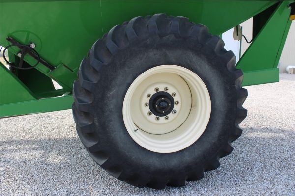 2011 J&M 875-18 Grain Cart - Image 12