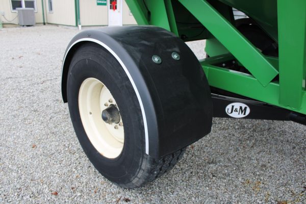 2015 J&M 440SD Gravity Wagon - Image 21