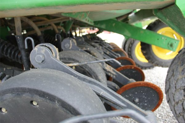 2012 John Deere 1990 Air Seeder - Image 20