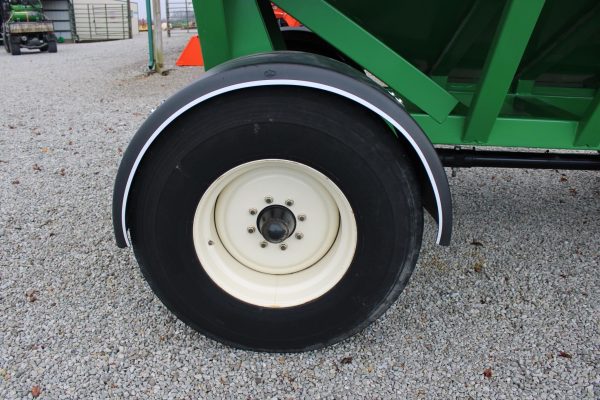 2015 J&M 440SD Gravity Wagon - Image 22