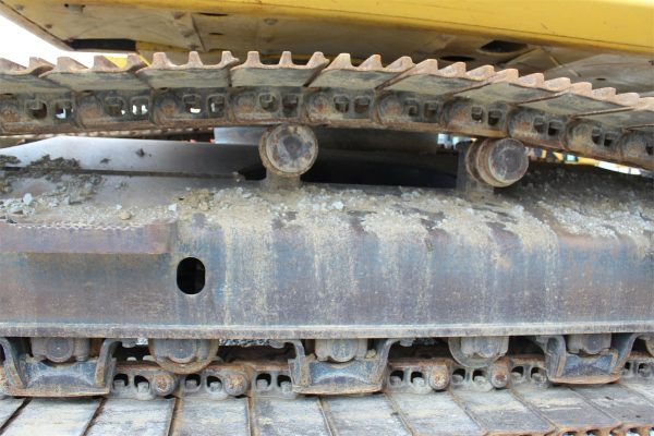 2015 Komatsu PC360 LC-11 Excavator - Image 28