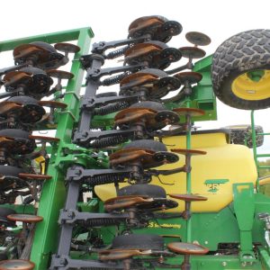2012 John Deere 1990 Air Seeder - Image 18