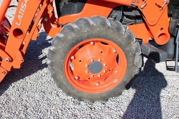 2017 Kubota M7060D Tractor 413 hours - Image 18