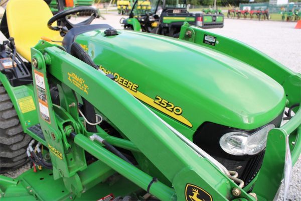 2010 John Deere 2520 Tractor 397 hours - Image 17