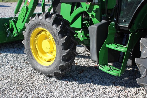 2024 John Deere 5075M Tractor 2 hours - Image 17