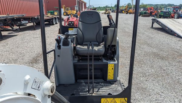 2017 Bobcat E20 Mini Excavator 1681 hours - Image 26