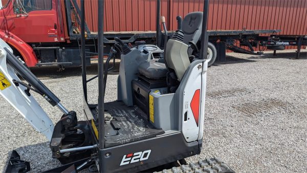 2017 Bobcat E20 Mini Excavator 1681 hours - Image 27