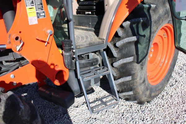 2017 Kubota M7060D Tractor 413 hours - Image 14