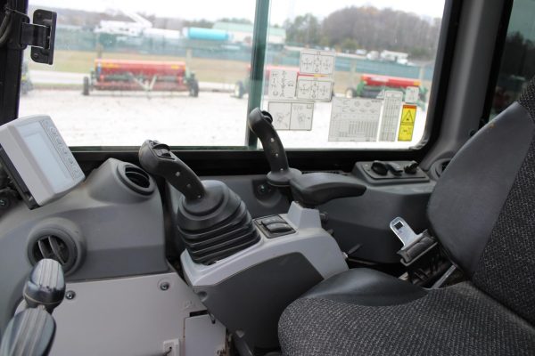 2019 Caterpillar 303.5E2 CR Mini Excavator 611 hours - Image 9