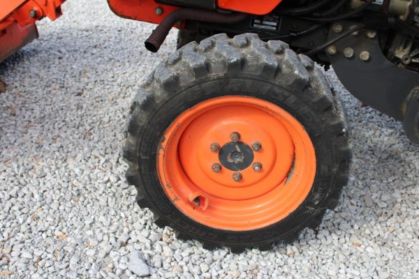 2009 Kubota B26 Tractor 1779 hours - Image 17