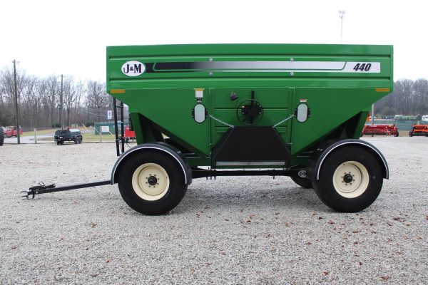 2015 J&M 440SD Gravity Wagon - Image 2