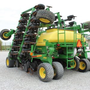 2012 John Deere 1990 Air Seeder - Image 39