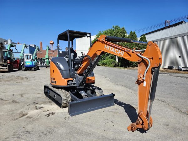 2023 Hitachi ZX30U-5N Mini Excavator 31 hours - Image 3
