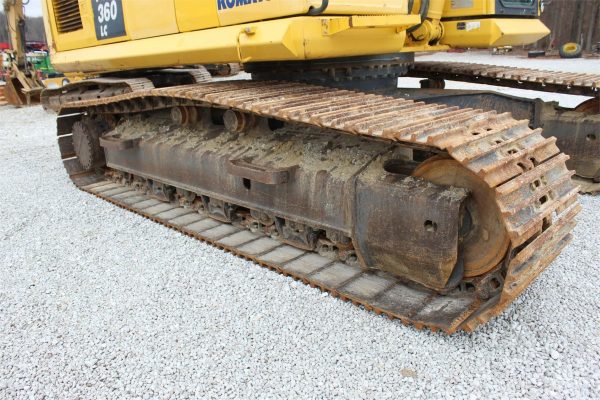 2015 Komatsu PC360 LC-11 Excavator - Image 22