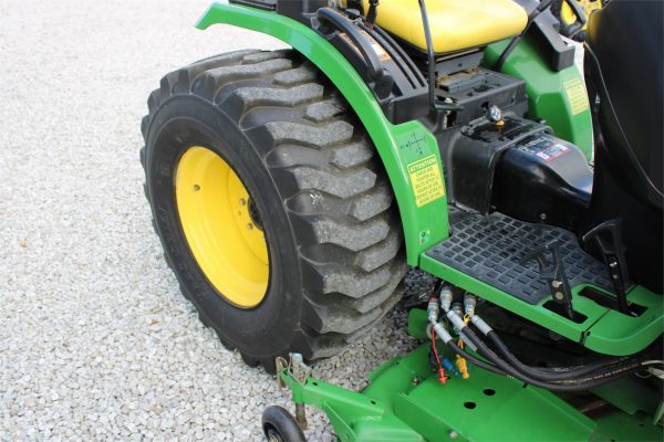 2010 John Deere 2520 Tractor 397 hours - Image 11