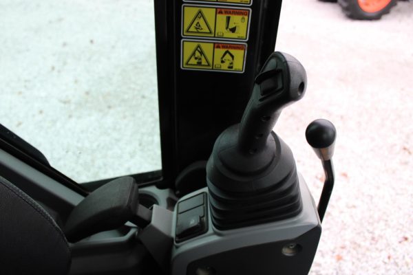 2019 Caterpillar 303.5E2 CR Mini Excavator 611 hours - Image 5