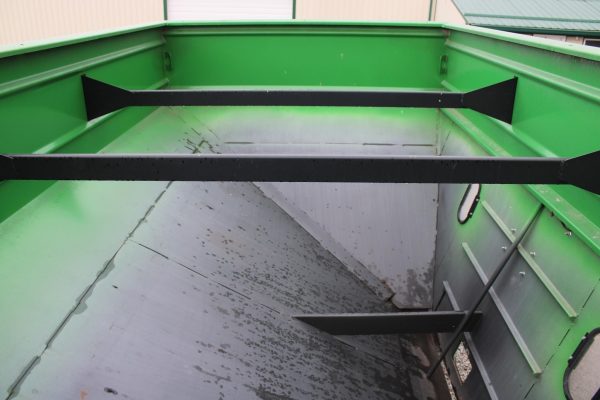 2015 J&M 440SD Gravity Wagon - Image 33