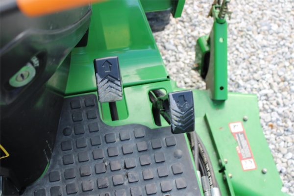 2010 John Deere 2520 Tractor 397 hours - Image 8