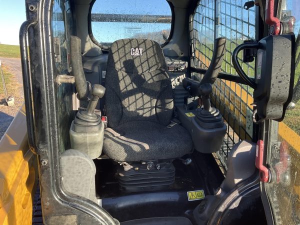 2019 Caterpillar 259D Skid Steer 1320 hours - Image 17